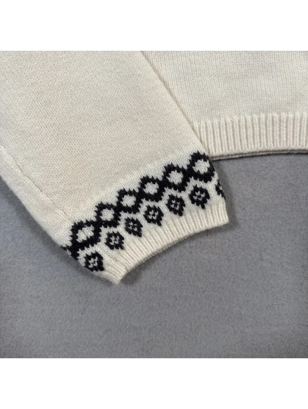 Aerie Hooded Sweatshirt White/Black Women's M - New With Tags